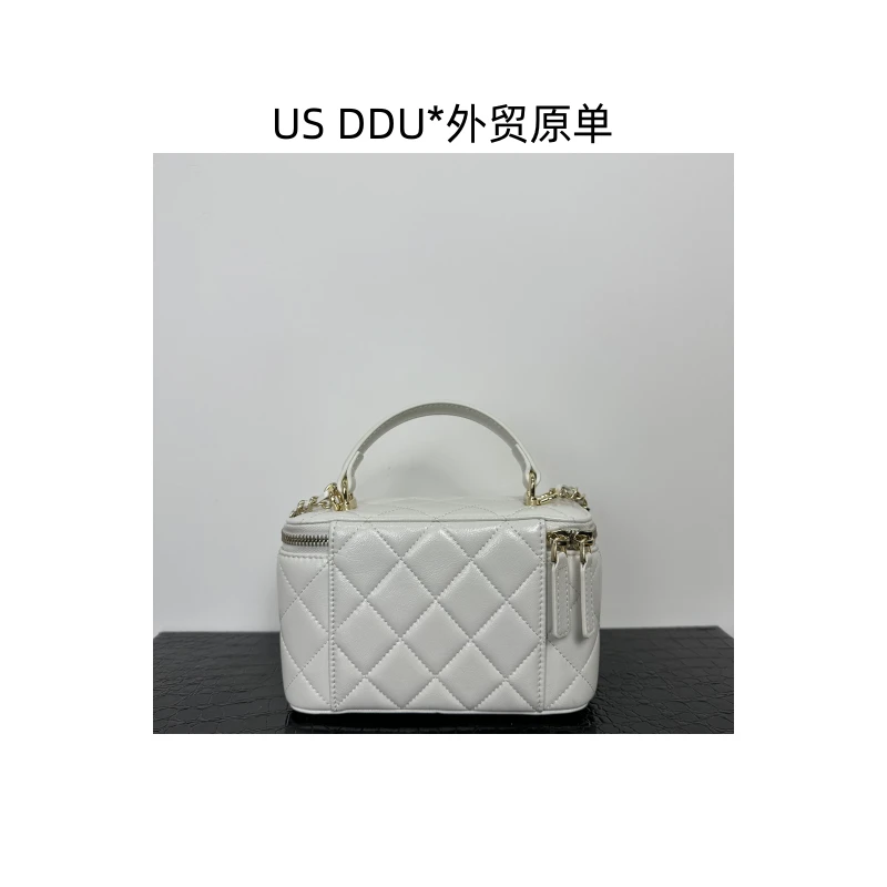 A32 白色化妆盒带挂件手提单肩包TA0447/H001