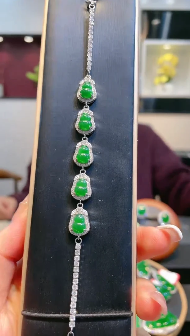 【闪购商品】翡翠颈饰银S925镶嵌A12天然A货翡翠手链