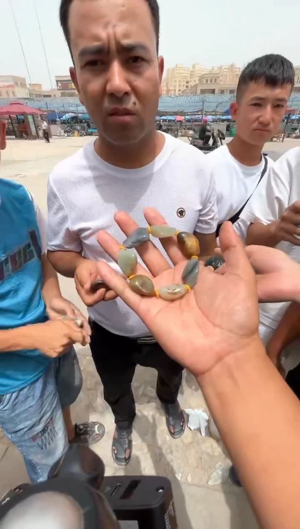 和田玉未镶嵌挂件和田玉