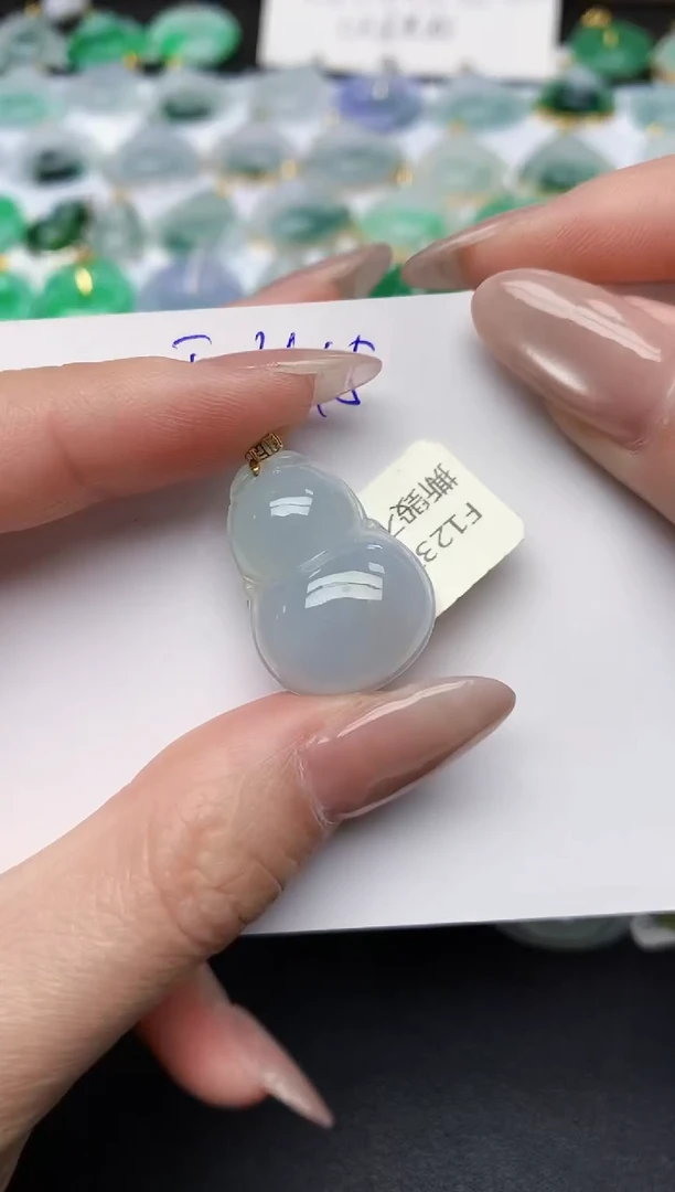 颈饰18K金镶嵌翡翠天然缅甸A货翡翠百元以上9元证书费自理