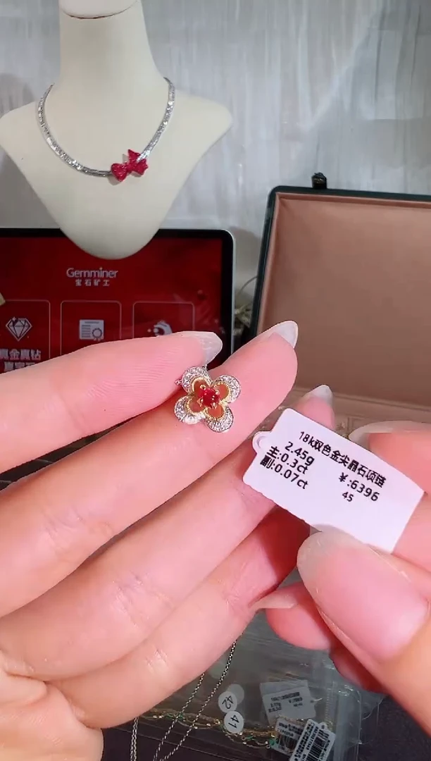 18K金镶嵌颈饰尖晶石BN5025#-#40