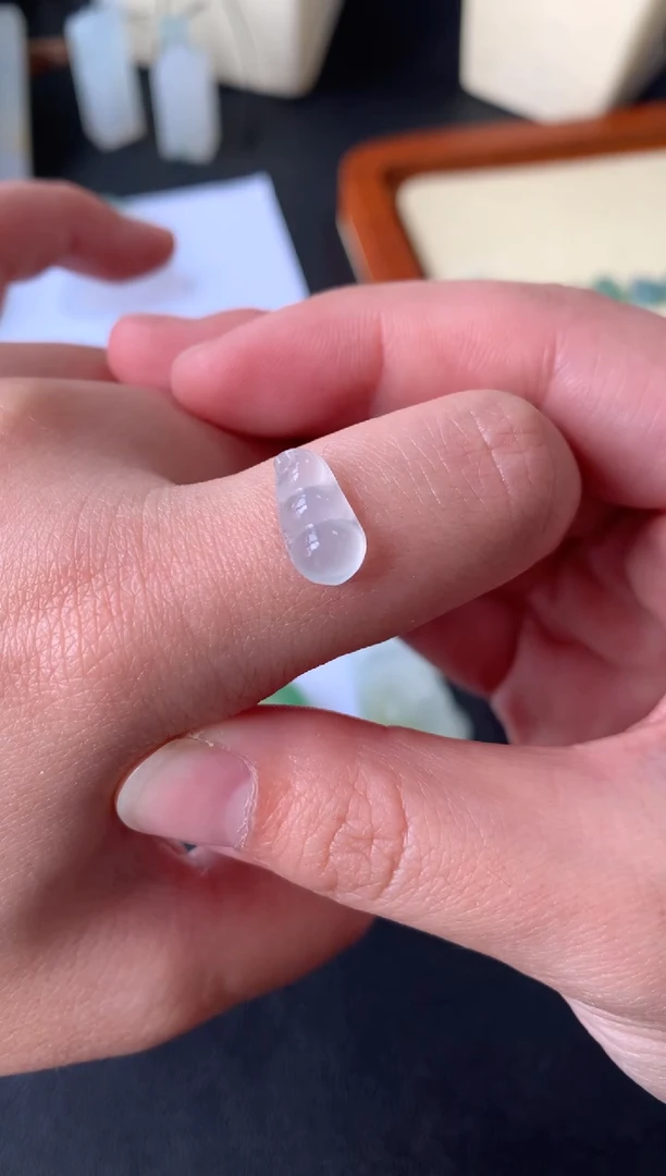 【闪购商品】定制翡翠未镶嵌翡翠