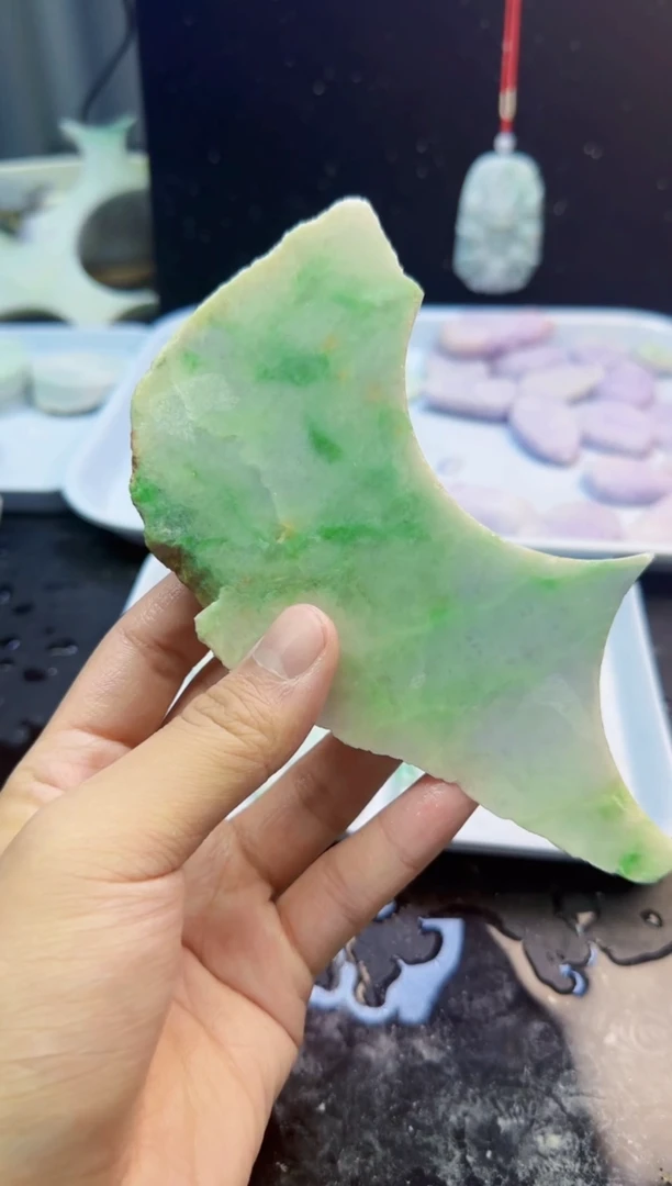 颈饰未镶嵌翡翠缘*057天然A货翡翠