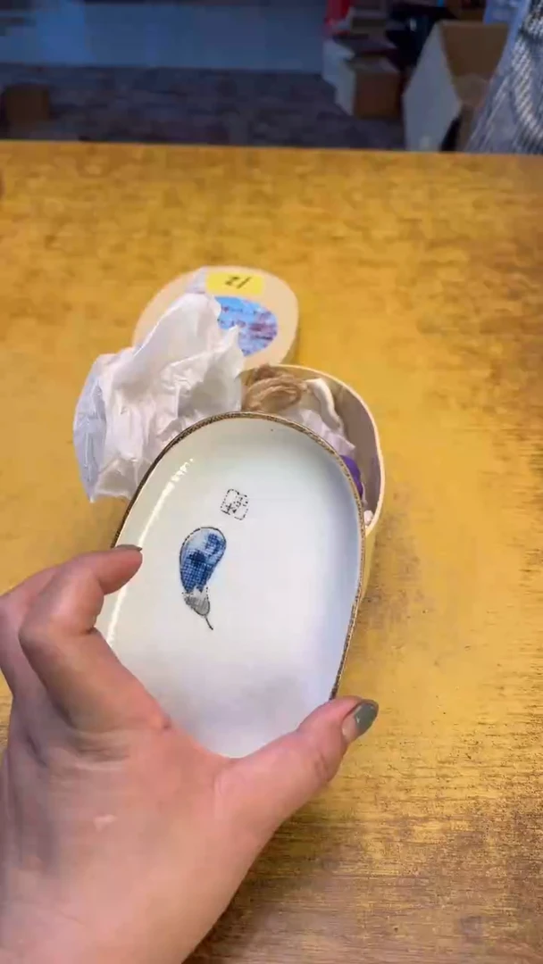 瓷器瓷瑕疵老破破12紫葡萄碗