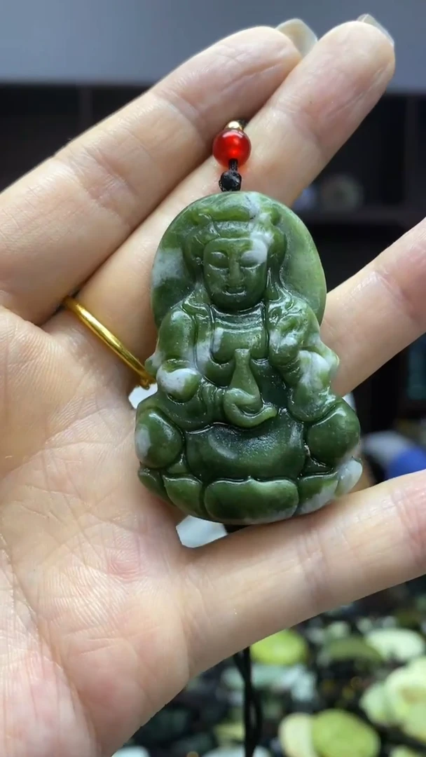未镶嵌岫玉挂件
