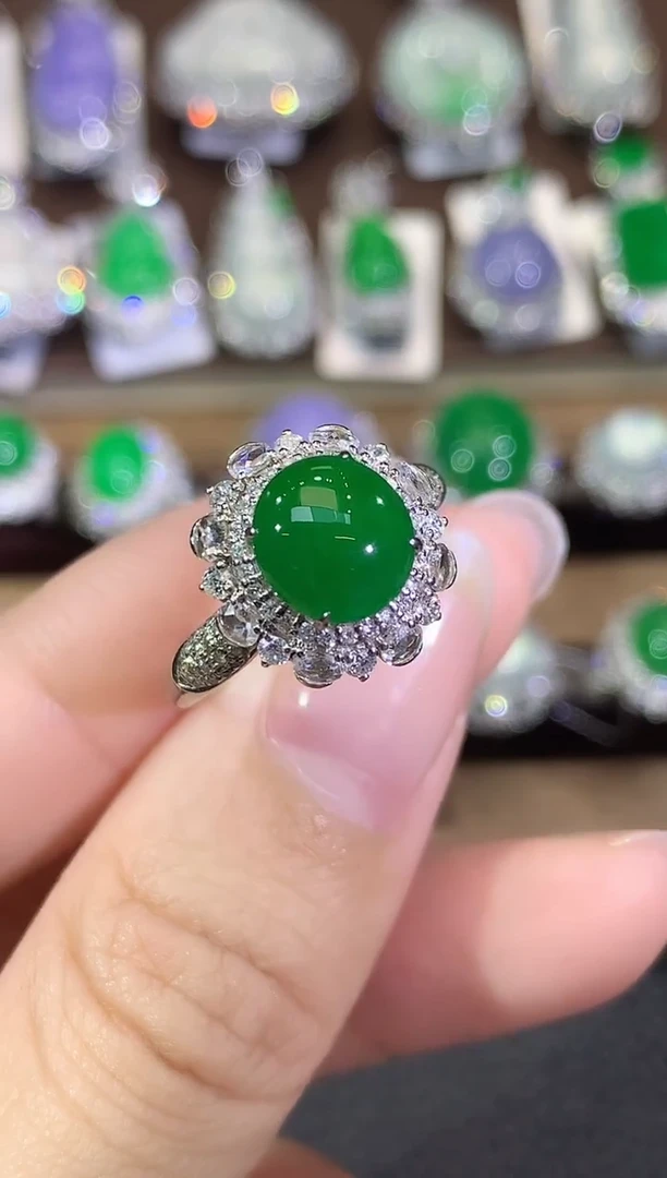 18K金镶嵌戒指翡翠C38