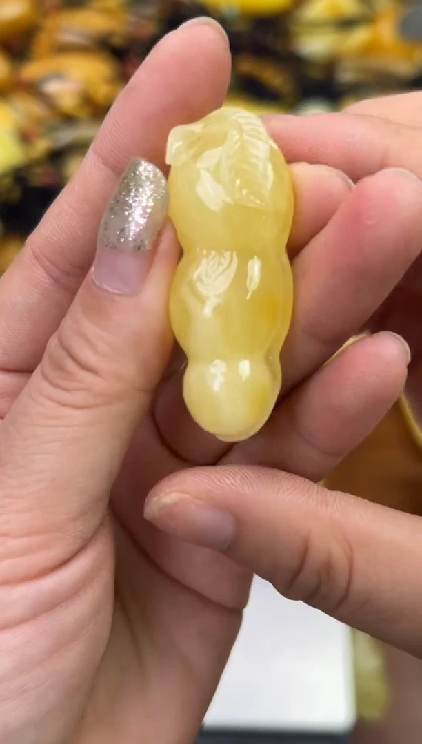未镶嵌蜜蜡裸石琥珀蜜蜡吊坠