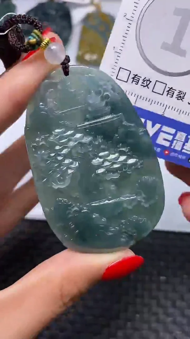 颈饰未镶嵌翡翠