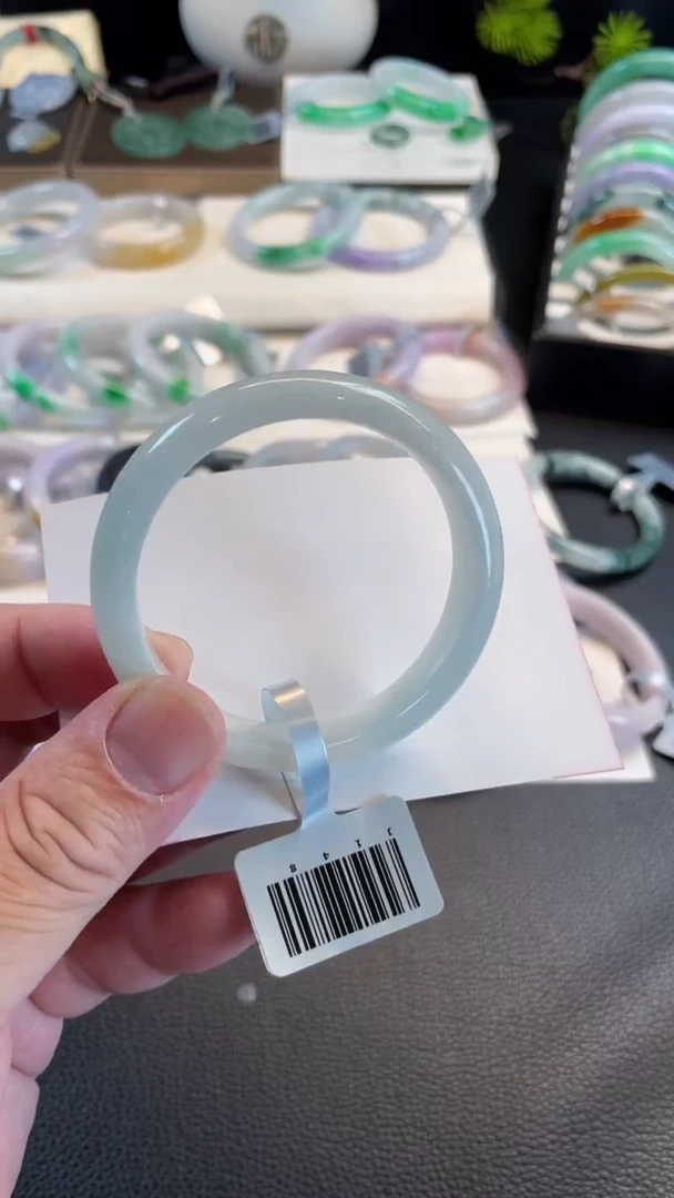 未镶嵌手镯翡翠52正圈 有纹裂