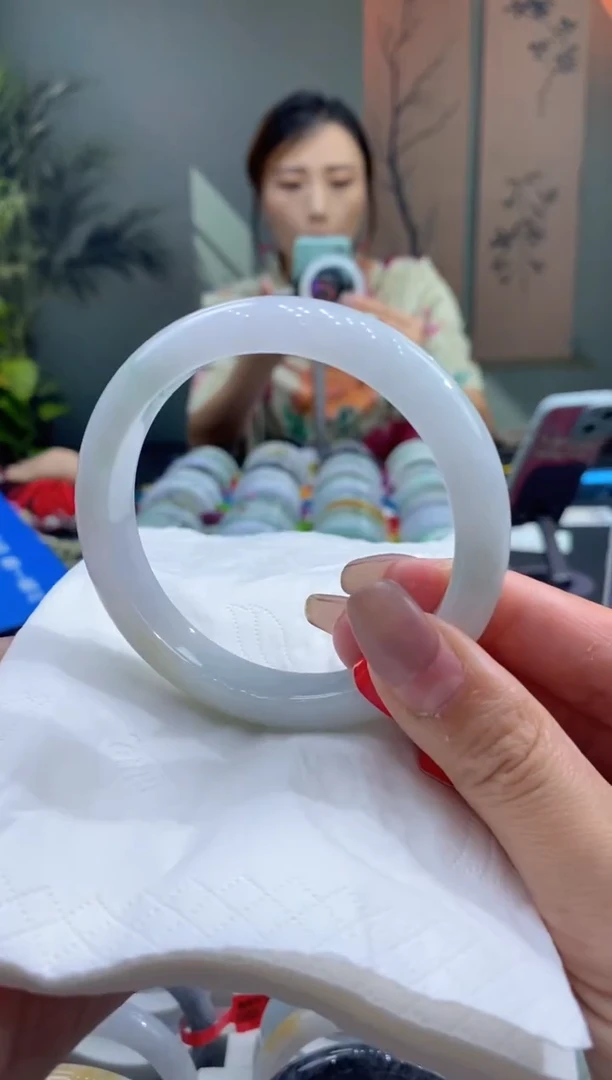 未镶嵌手镯翡翠000089511