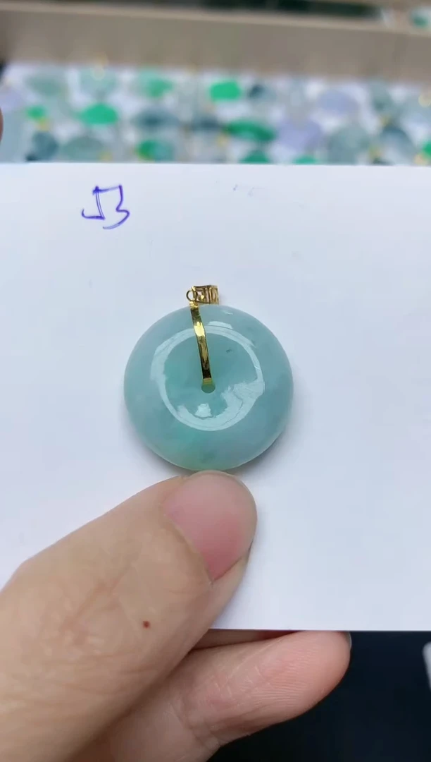 【闪购商品】翡翠颈饰18K金镶嵌天然翡翠A货