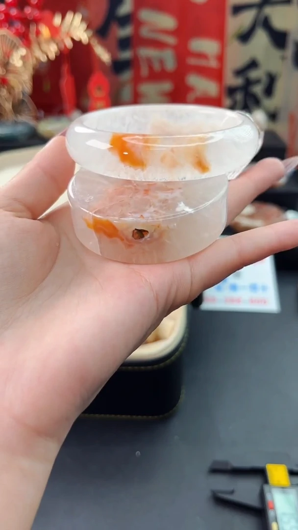 【闪购商品】石英质玉手镯未镶嵌赠送镯心（61圈口）