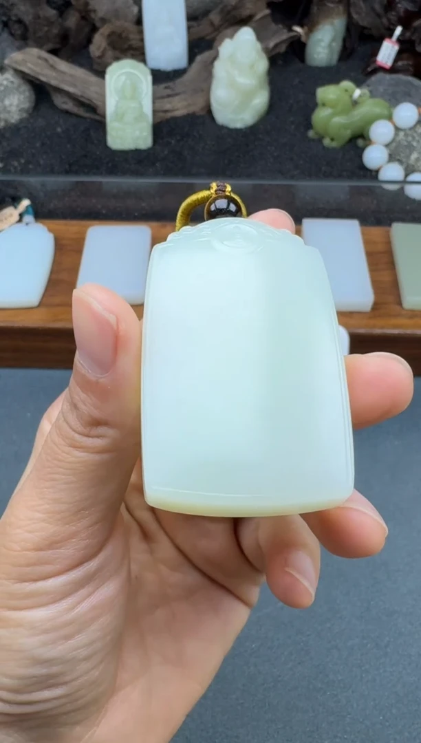 颈饰未镶嵌和田玉2