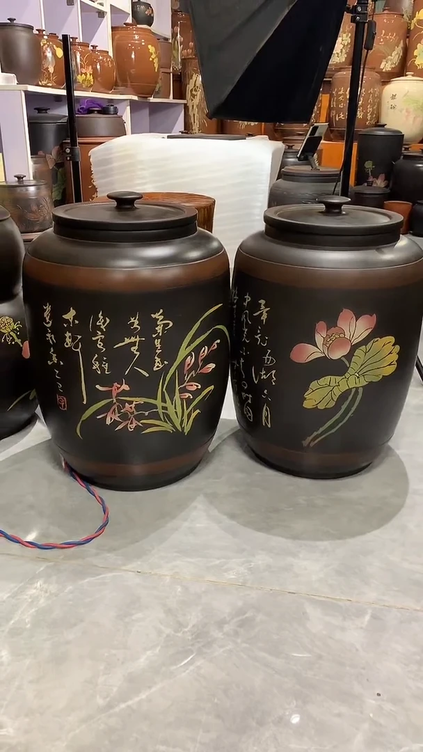 三号彩填茶缸两个兰草+荷花