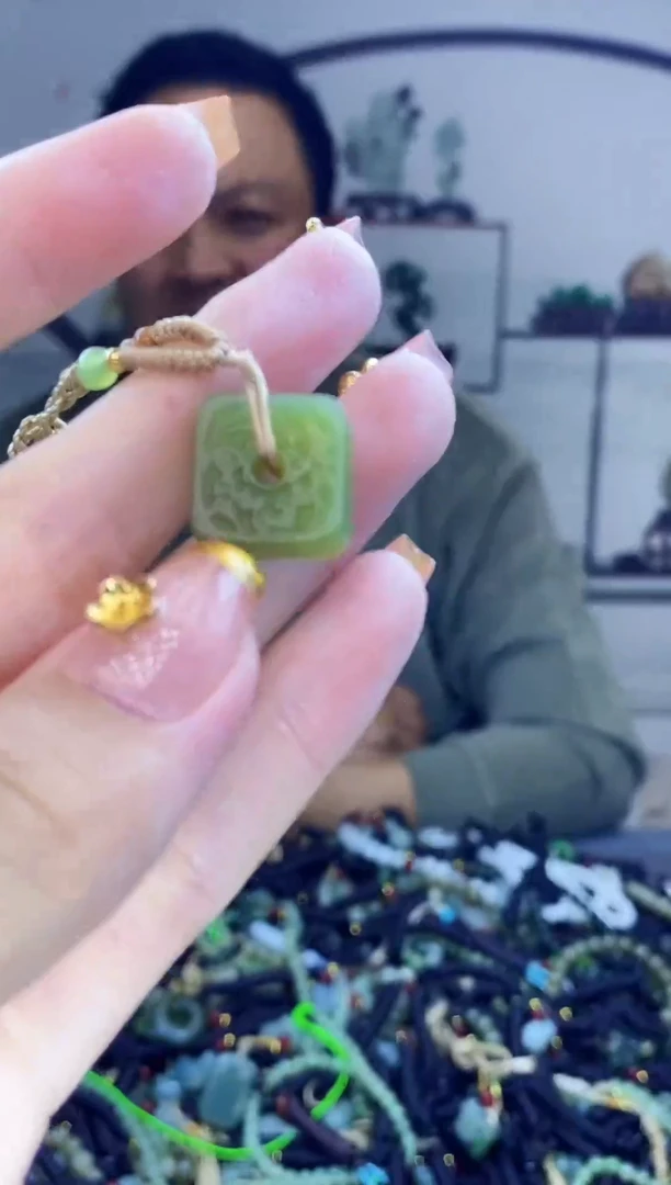 颈饰未镶嵌和田玉多样性发拍一发一