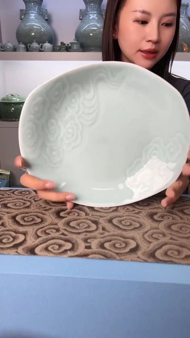 龙泉云间青瓷小米茶器   24*20cm