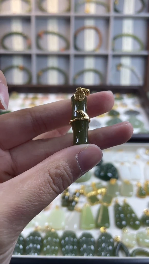 吊坠(不含链)银S925镶嵌和田玉杉**幸竹节