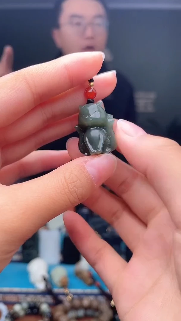 未镶嵌和田玉挂件1