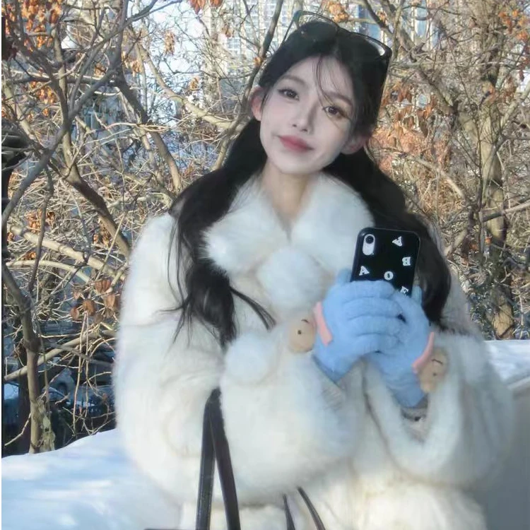 染尖毛球网红爆款仿狐狸毛皮毛一体外套慵懒风2025冬女仿皮草大衣