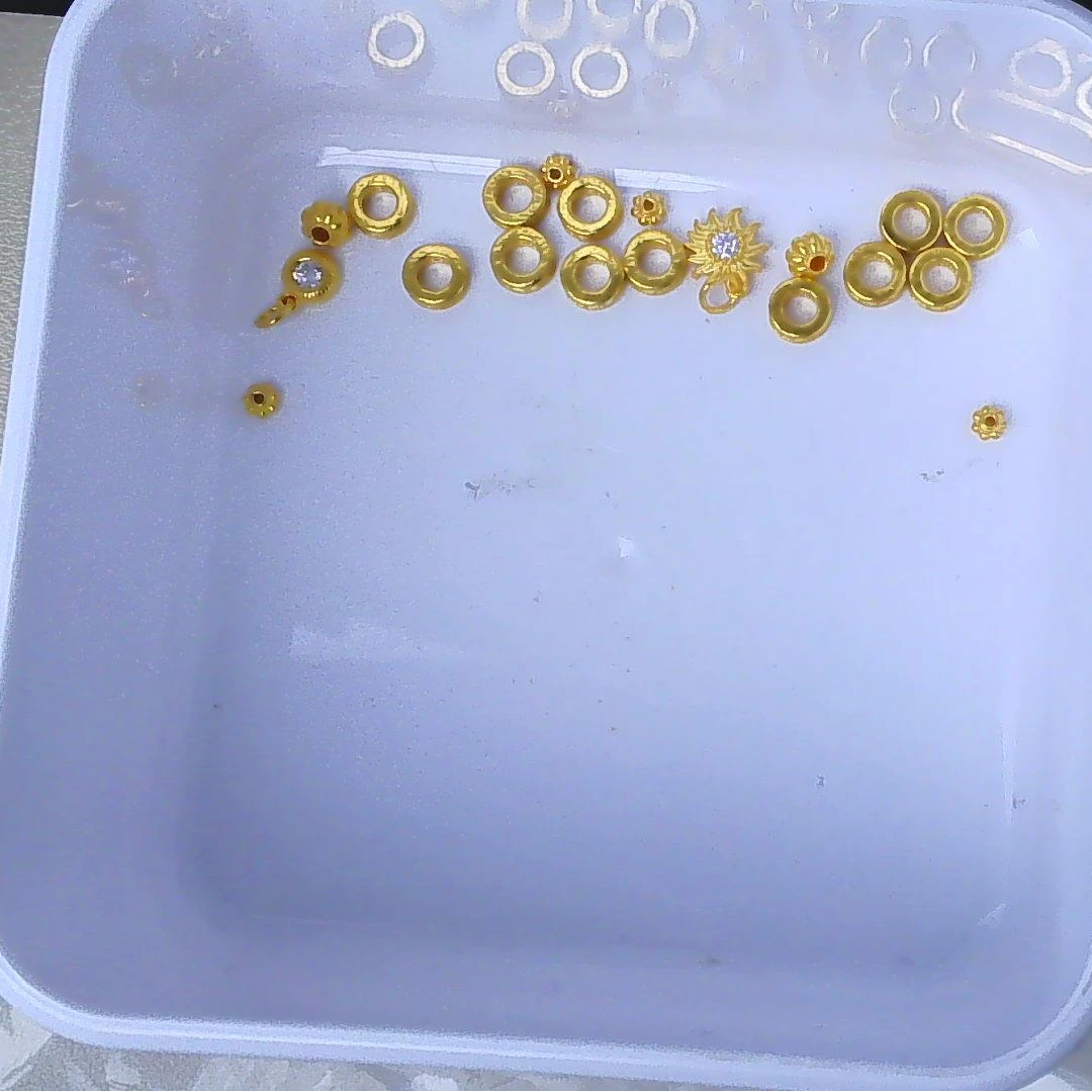 黄金足金小金 豆