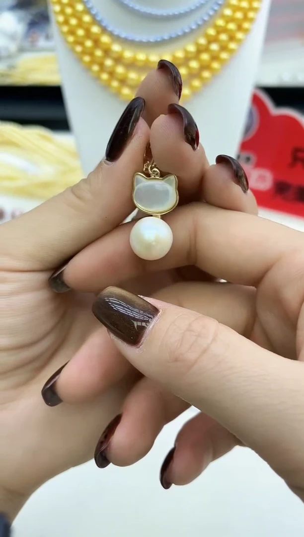 未镶嵌吊坠淡水珍珠白色系 白猫吊坠