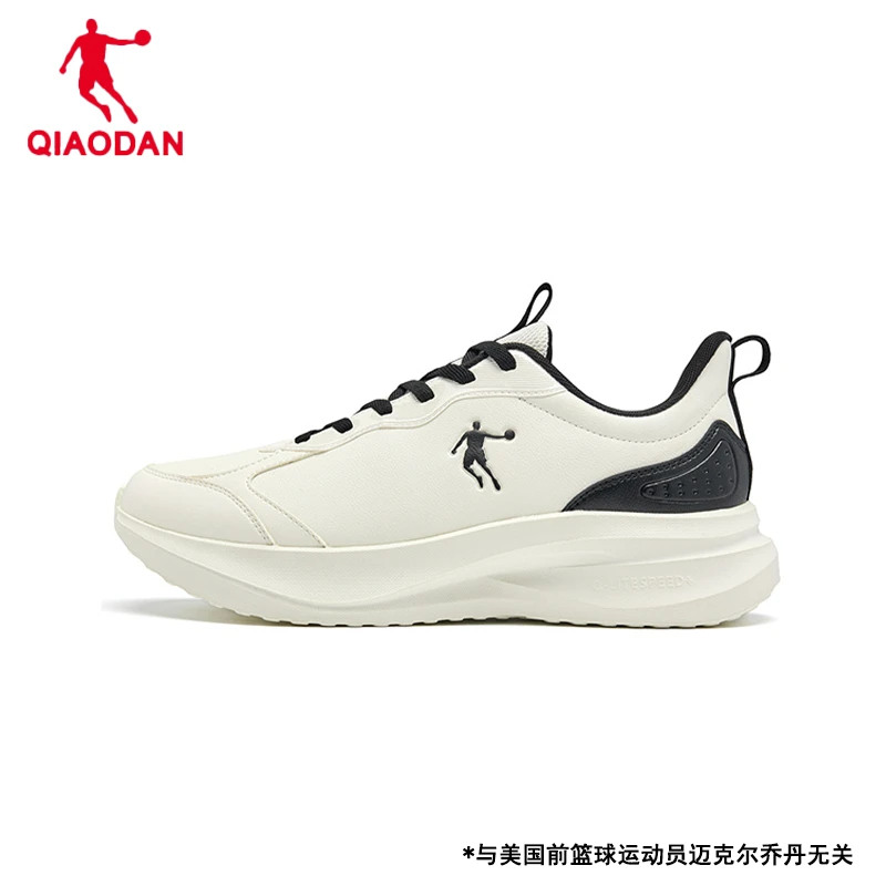 乔丹运动鞋2025新款防水皮面减震慢跑鞋情侣轻便软底舒适休闲鞋
