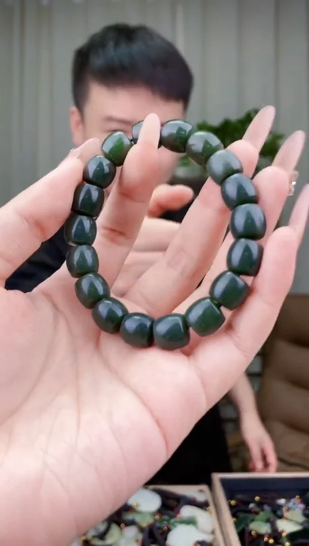 和田玉未镶嵌挂件拍一发一，多样性发货！1.2