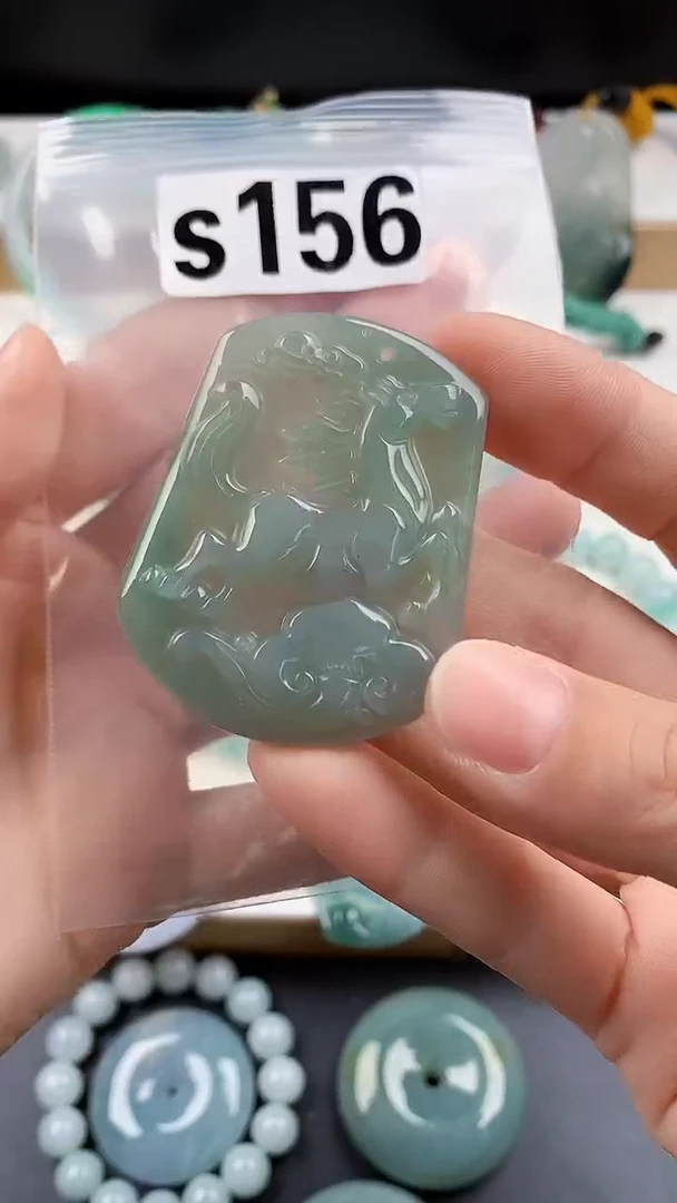 颈饰未镶嵌翡翠天然翡翠吊坠挂件