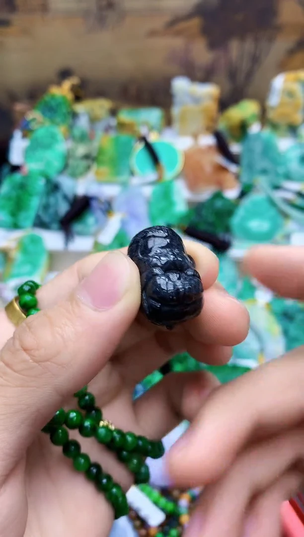 颈饰未镶嵌翡翠天然A货翡翠