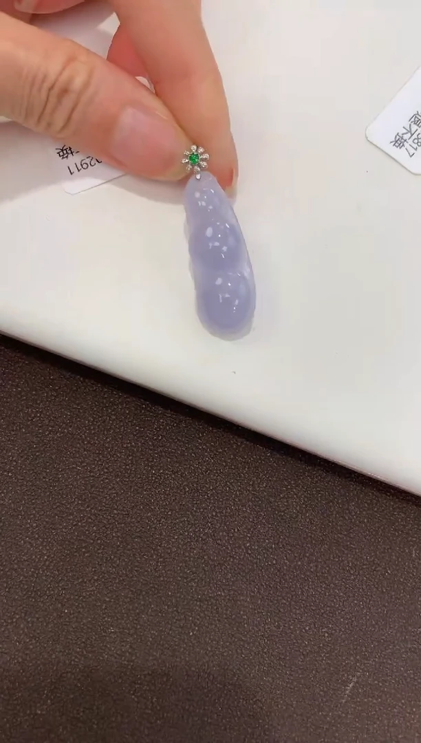 翡翠18K金镶嵌吊坠(赠链)天然缅甸A货翡翠