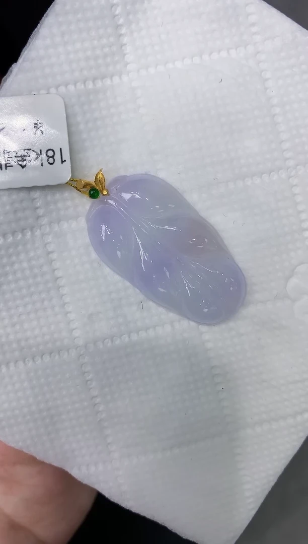 翡翠18K金镶嵌颈饰111111111