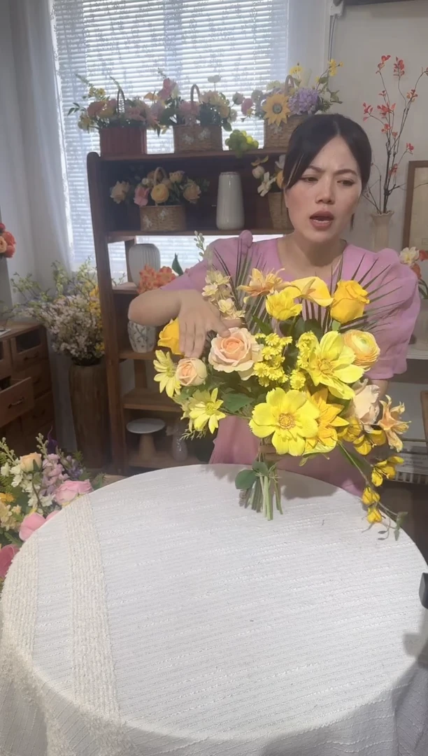 59黄色系手感混搭花束，清仓尾货福利