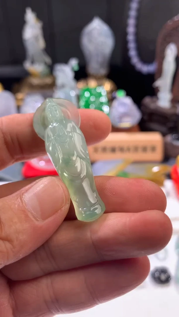 吊坠(不含链)未镶嵌翡翠天然翡翠吊坠