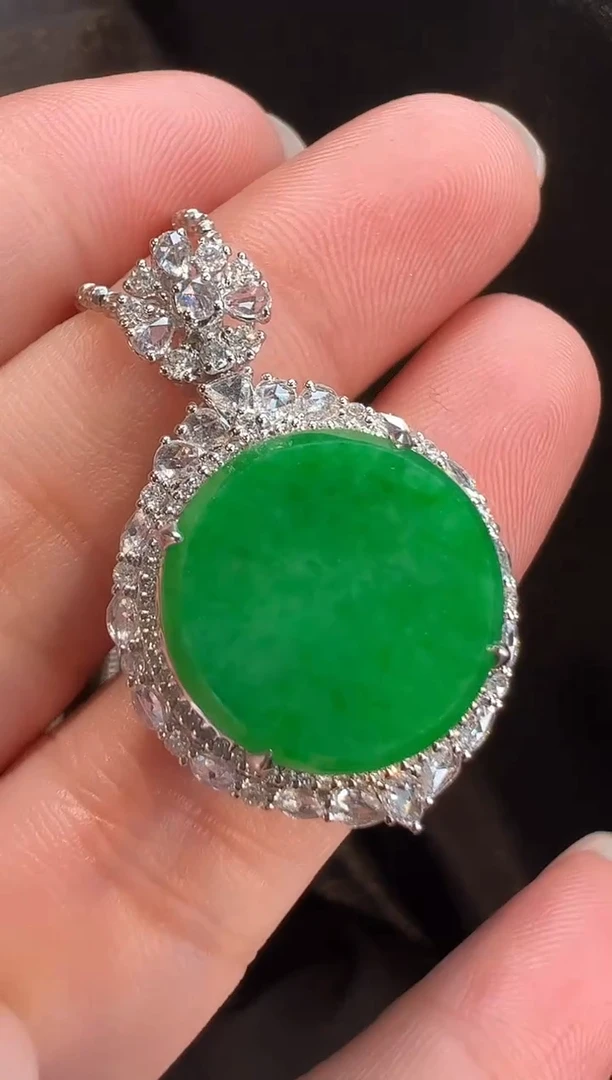 吊坠(不含链)18K金镶嵌翡翠AL6吊坠