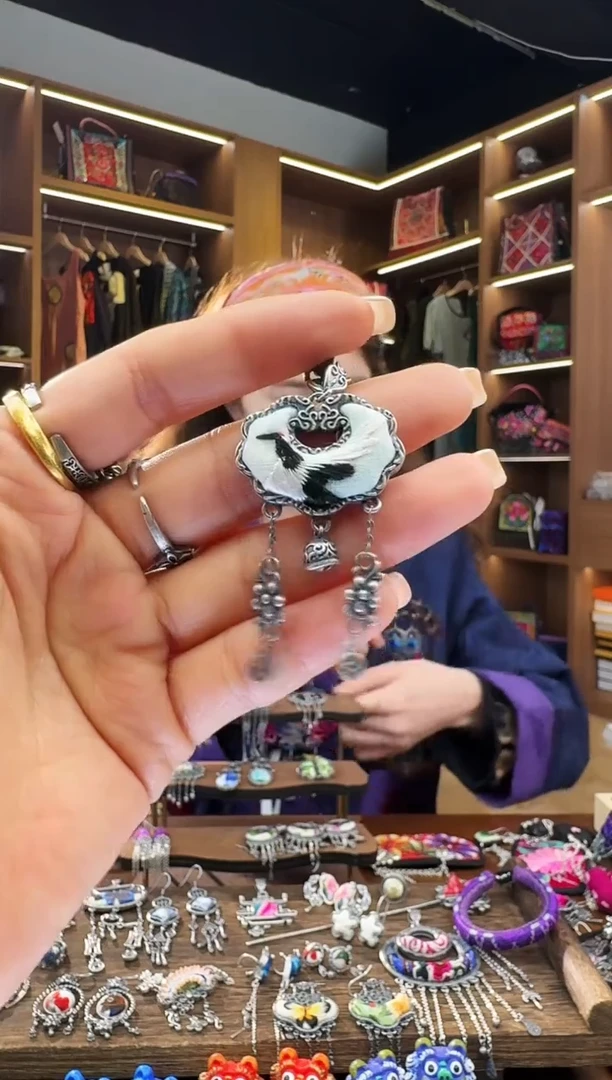 【闪购商品】织绣98黔东南苗族刺绣