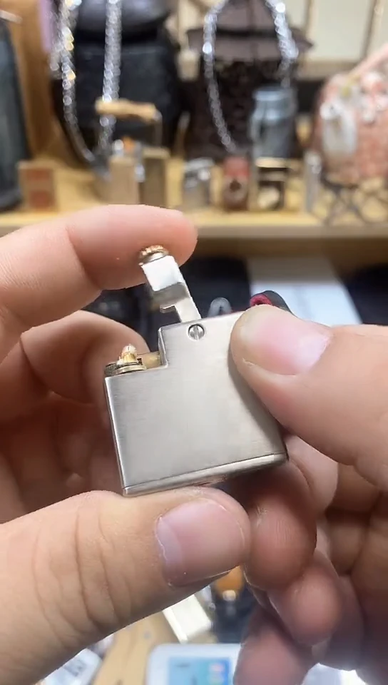 瓷片闪购商品  如图所示