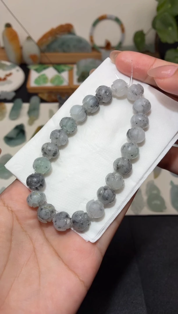 未镶嵌定制翡翠乌鸡莲花手串