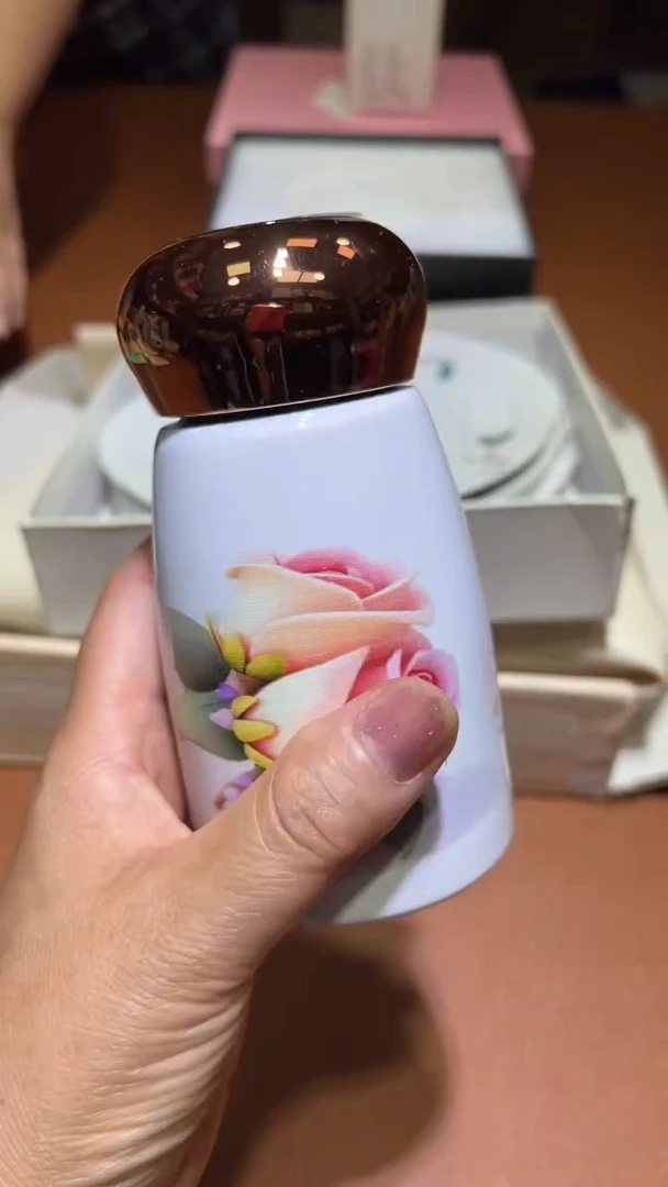 瓷片碗碟好物一件不留@@1