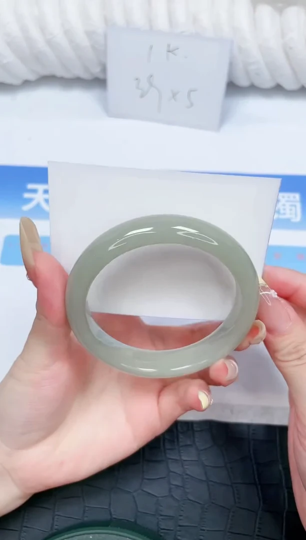 石英质玉手镯未镶嵌24-60.6