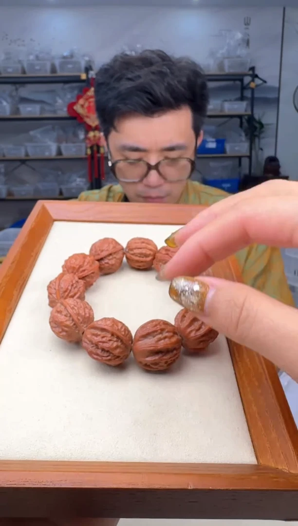 【闪购商品】文玩核桃把件2.3秋子手串55号