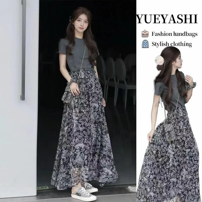 2025年温柔风穿搭一整套茶歇短袖上衣减龄轻熟碎花半身裙两件套女