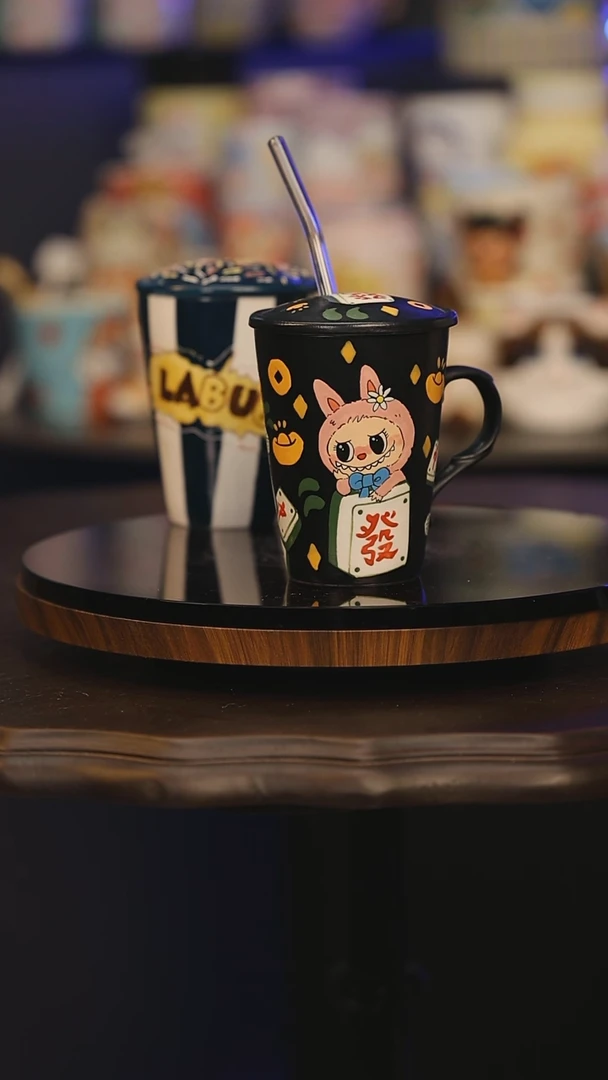 【闪购商品】摆件景德镇釉下彩绘设计师款式陶瓷