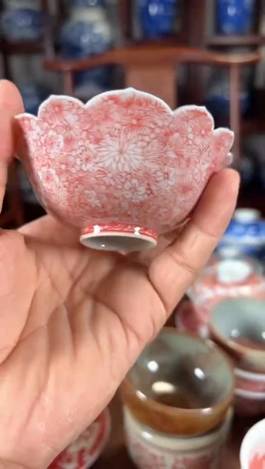 柴窑釉里红万花花口杯杯