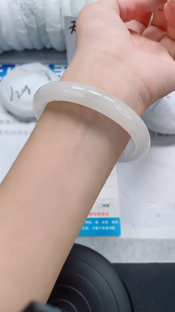 未镶嵌手镯石英质玉98-62/63