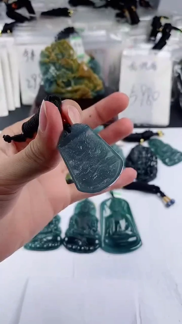 【闪购商品】翡翠颈饰未镶嵌  多样性一件发货