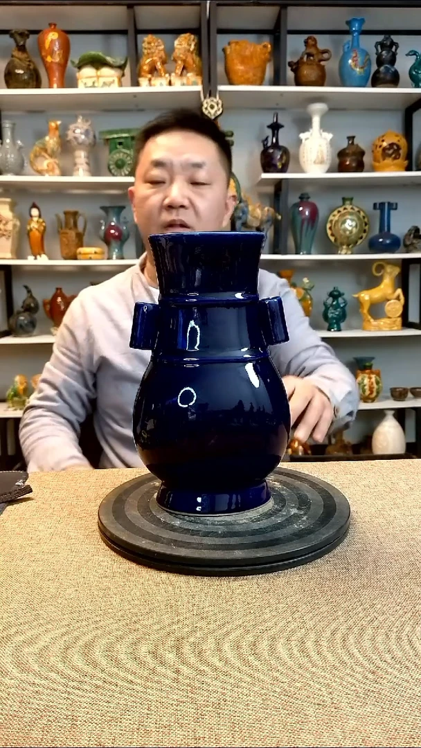经典精美复古风格瓷器
