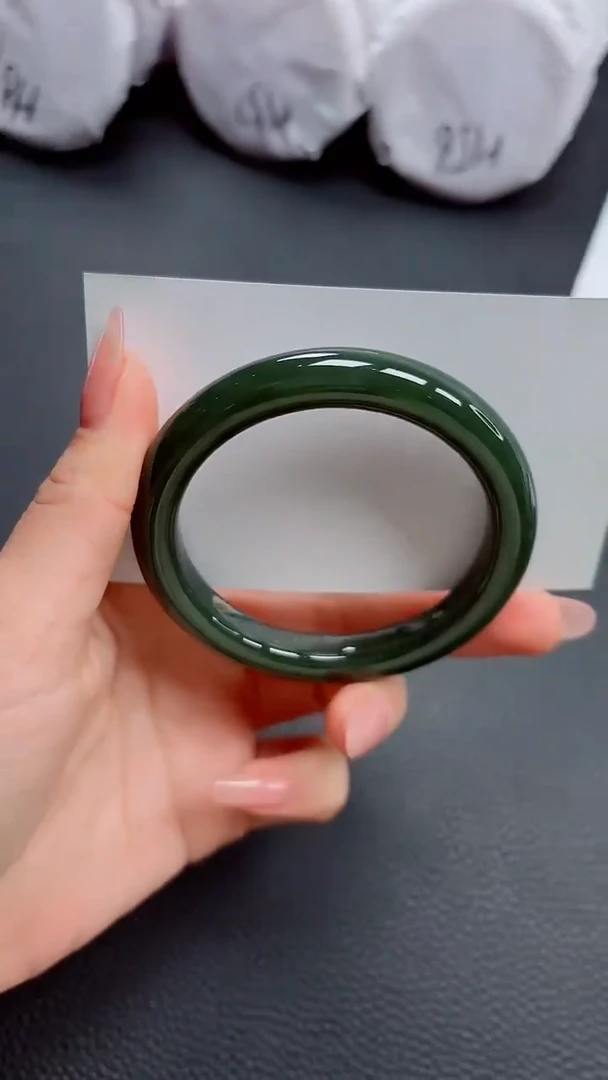 【闪购商品】和田玉手镯未镶嵌161