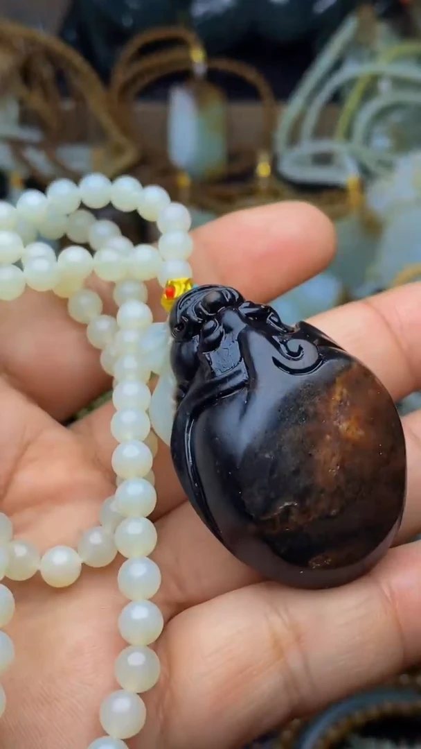 未镶嵌和田玉挂件1