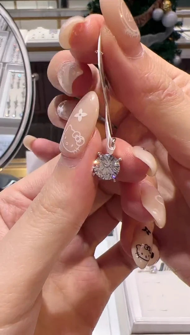 实验室培育钻石18K金镶嵌颈饰1.3克拉@@