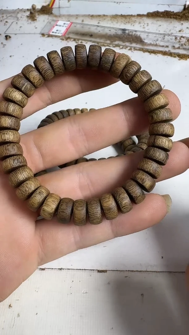 沉香手串白棋算盘珠1.0规格10克单圈